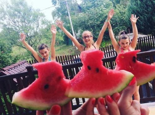 家有宝贝吃瓜群众,吃瓜群众热议育儿经